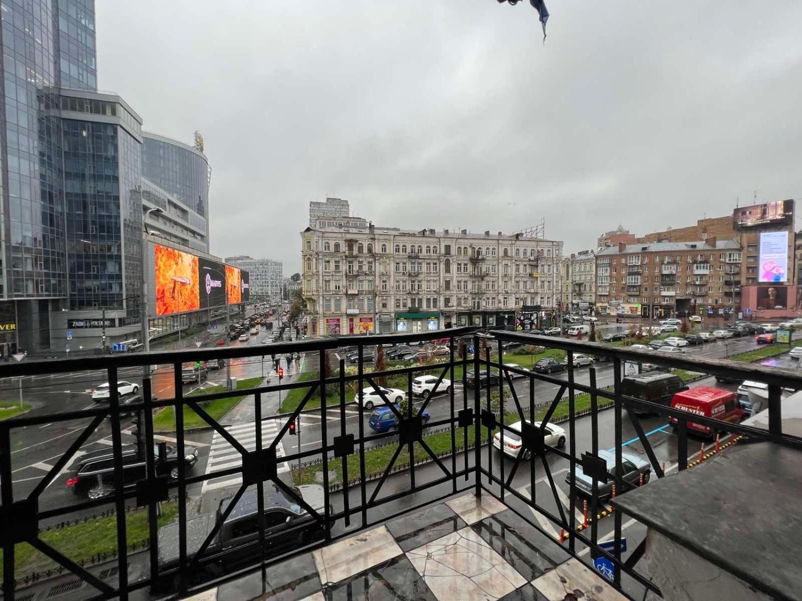 Apartment Near Gulliver Kiev Esterno foto