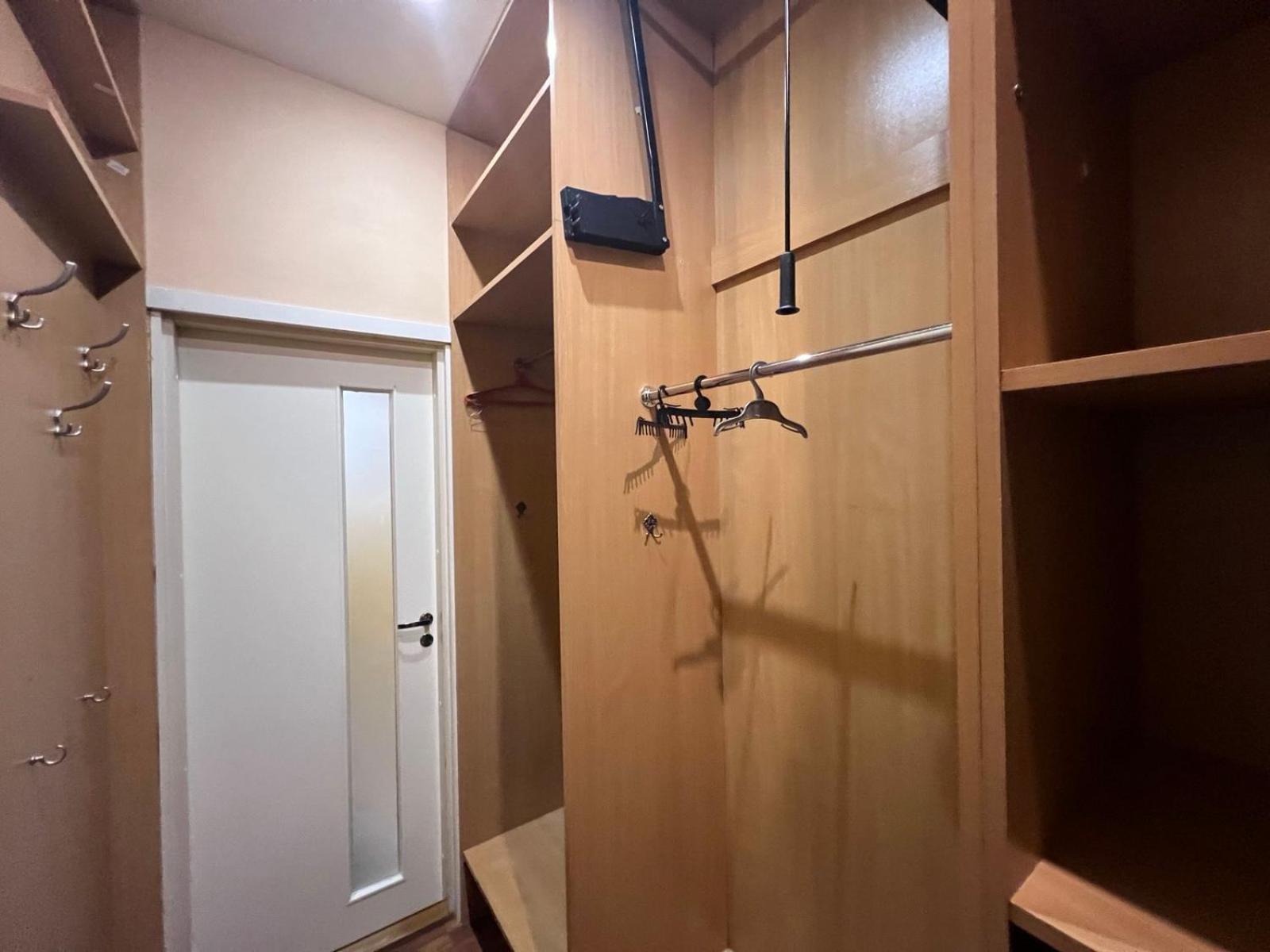 Apartment Near Gulliver Kiev Esterno foto
